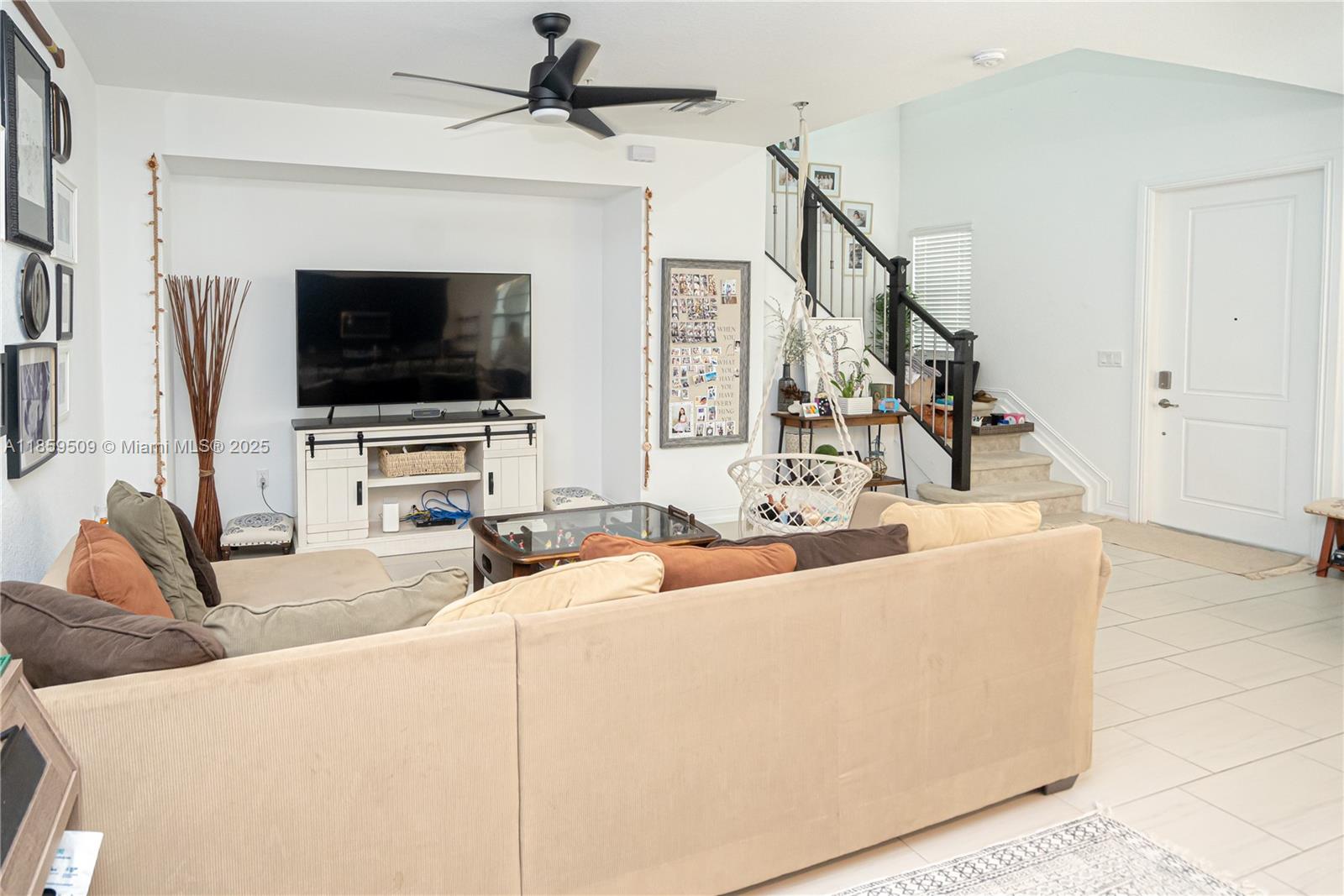 PEMBROKE LAKES SOUTH - Residential