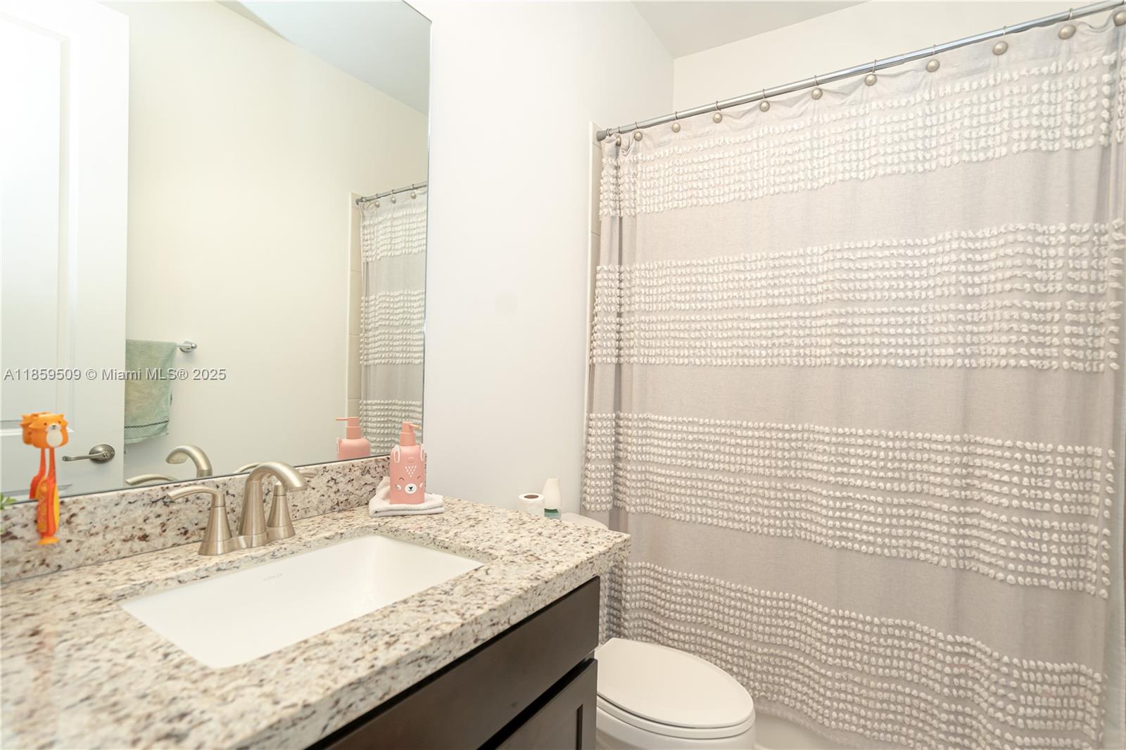 PEMBROKE LAKES SOUTH - Residential