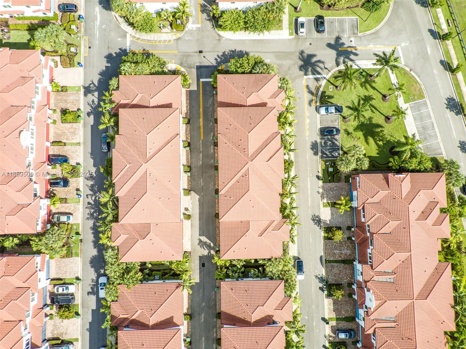 PEMBROKE LAKES SOUTH - Residential