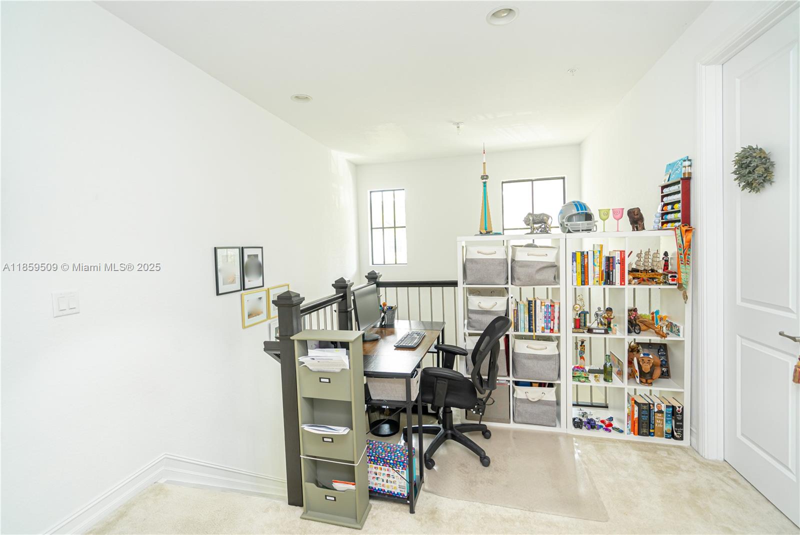 PEMBROKE LAKES SOUTH - Residential