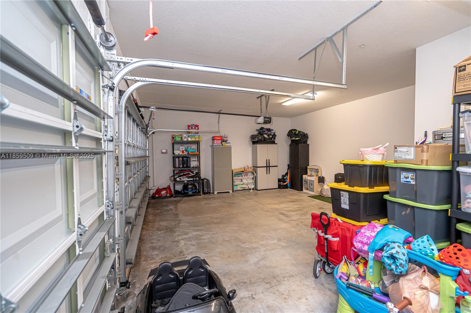 PEMBROKE LAKES SOUTH - Residential