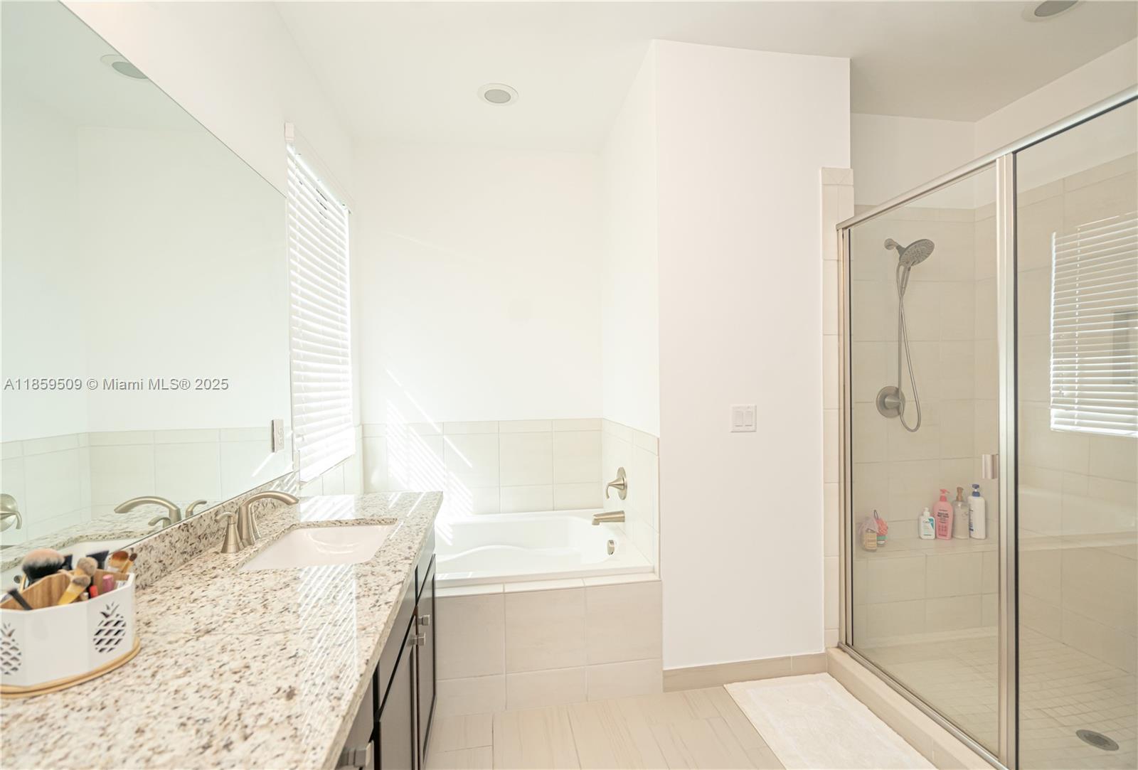 PEMBROKE LAKES SOUTH - Residential