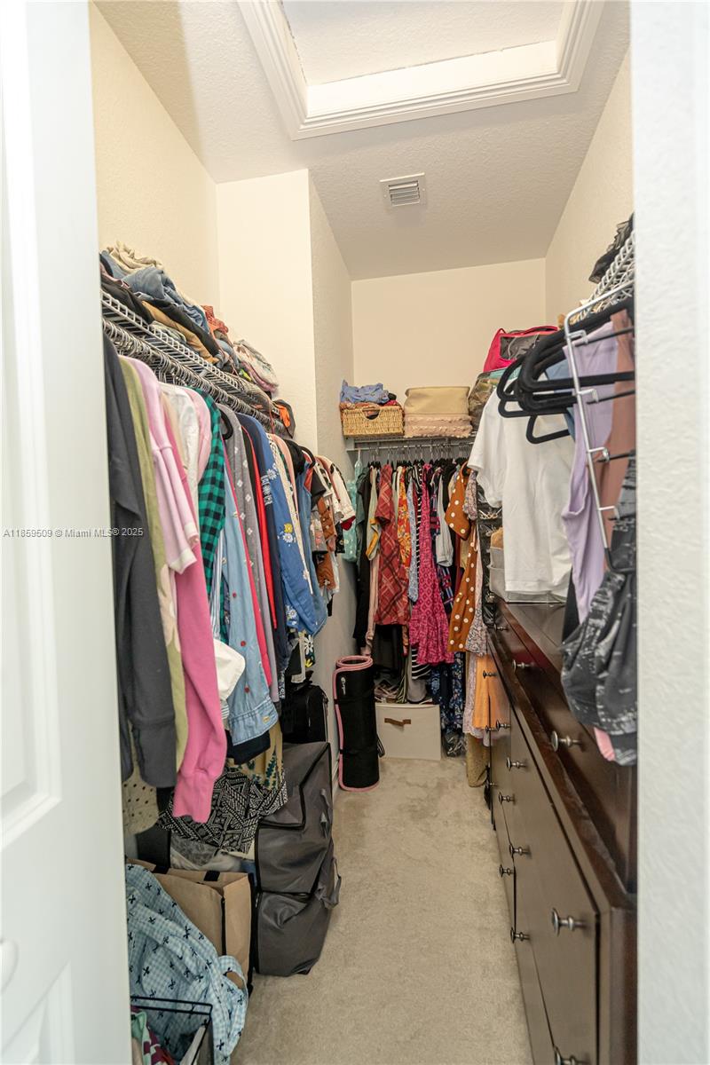 PEMBROKE LAKES SOUTH - Residential