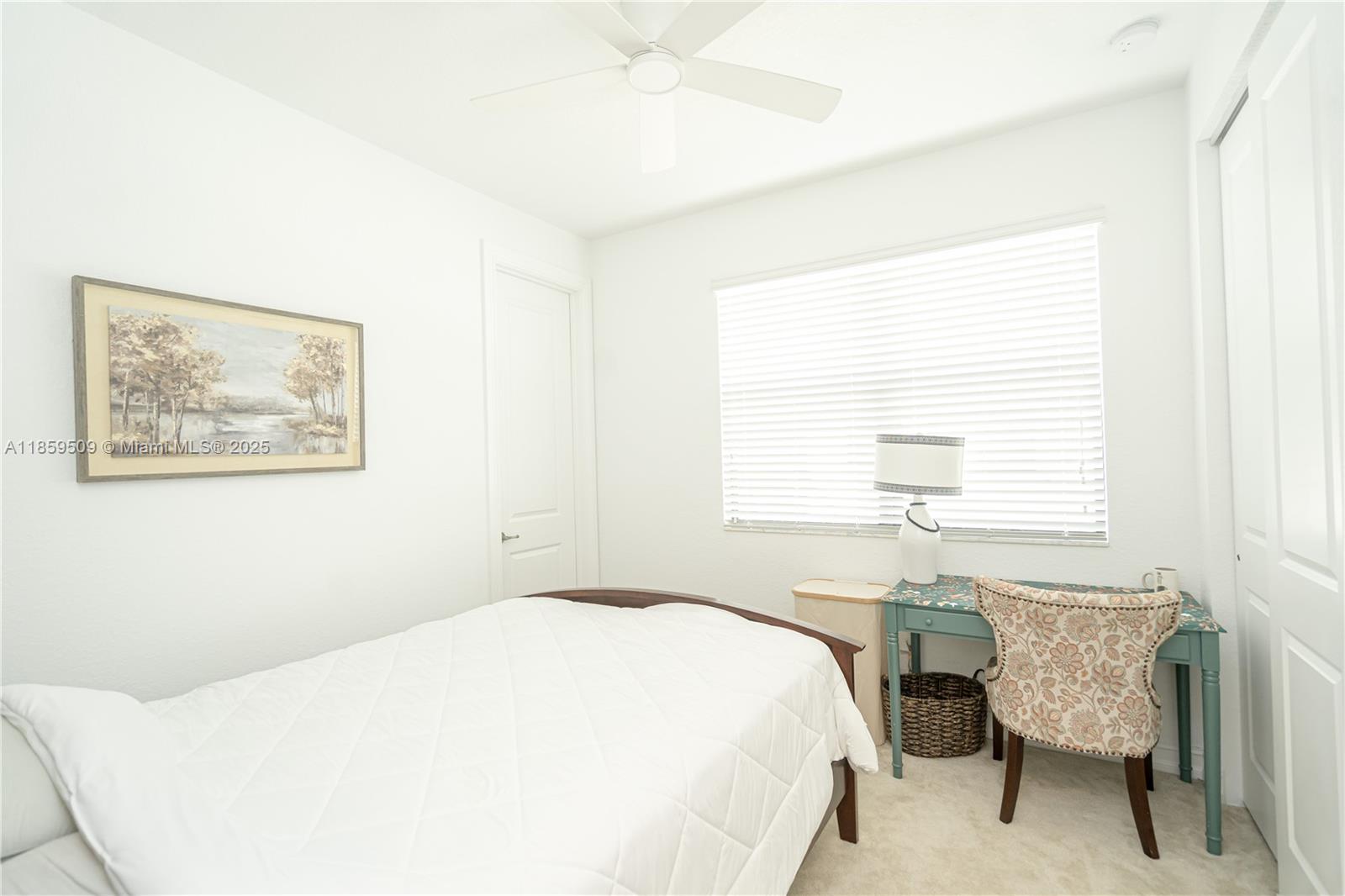 PEMBROKE LAKES SOUTH - Residential