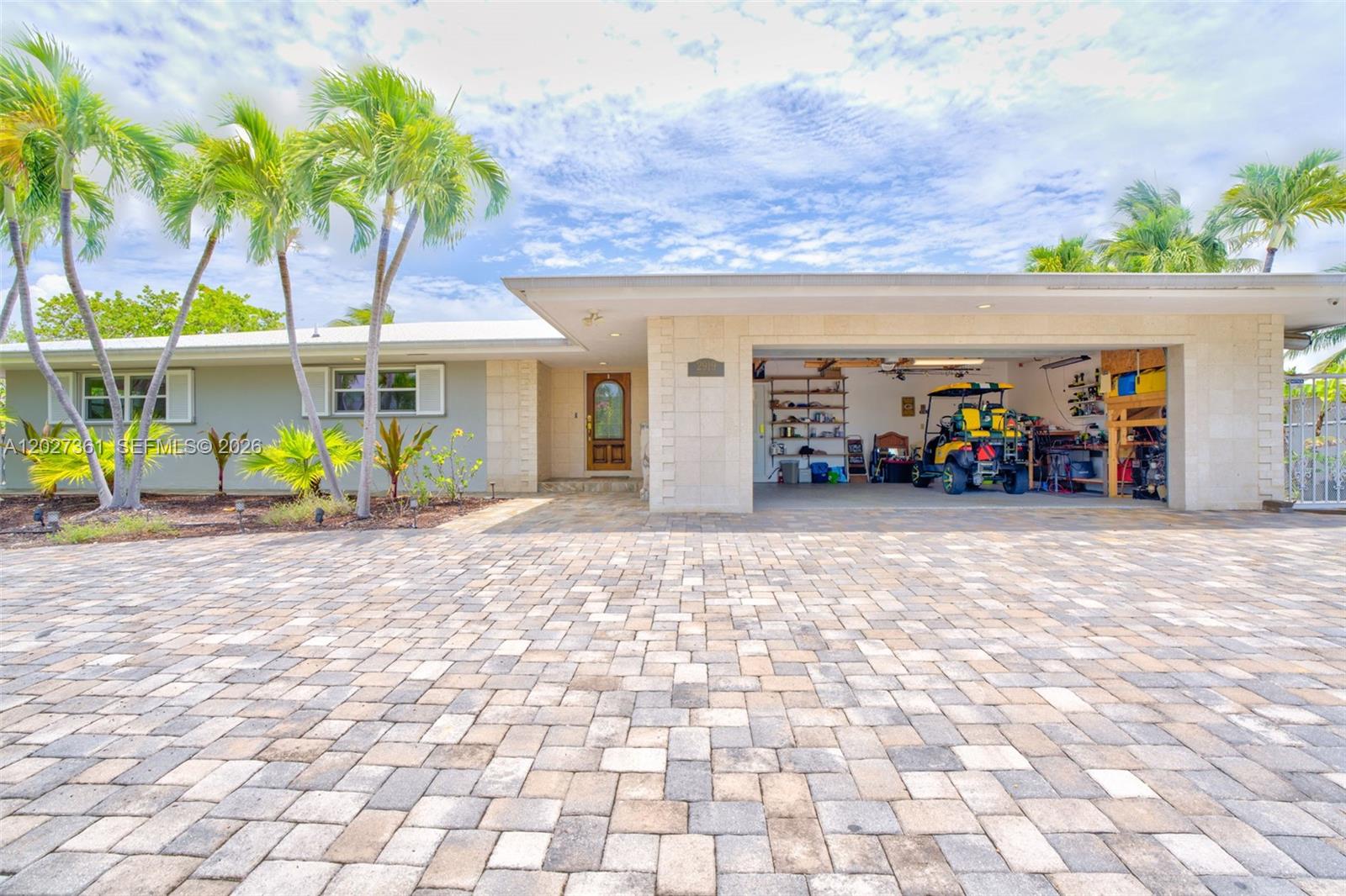 2919 Sombrero Blvd