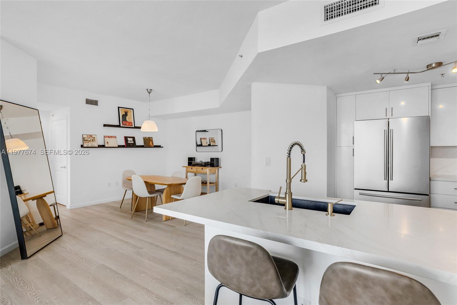 360 CONDO B - Residential Lease