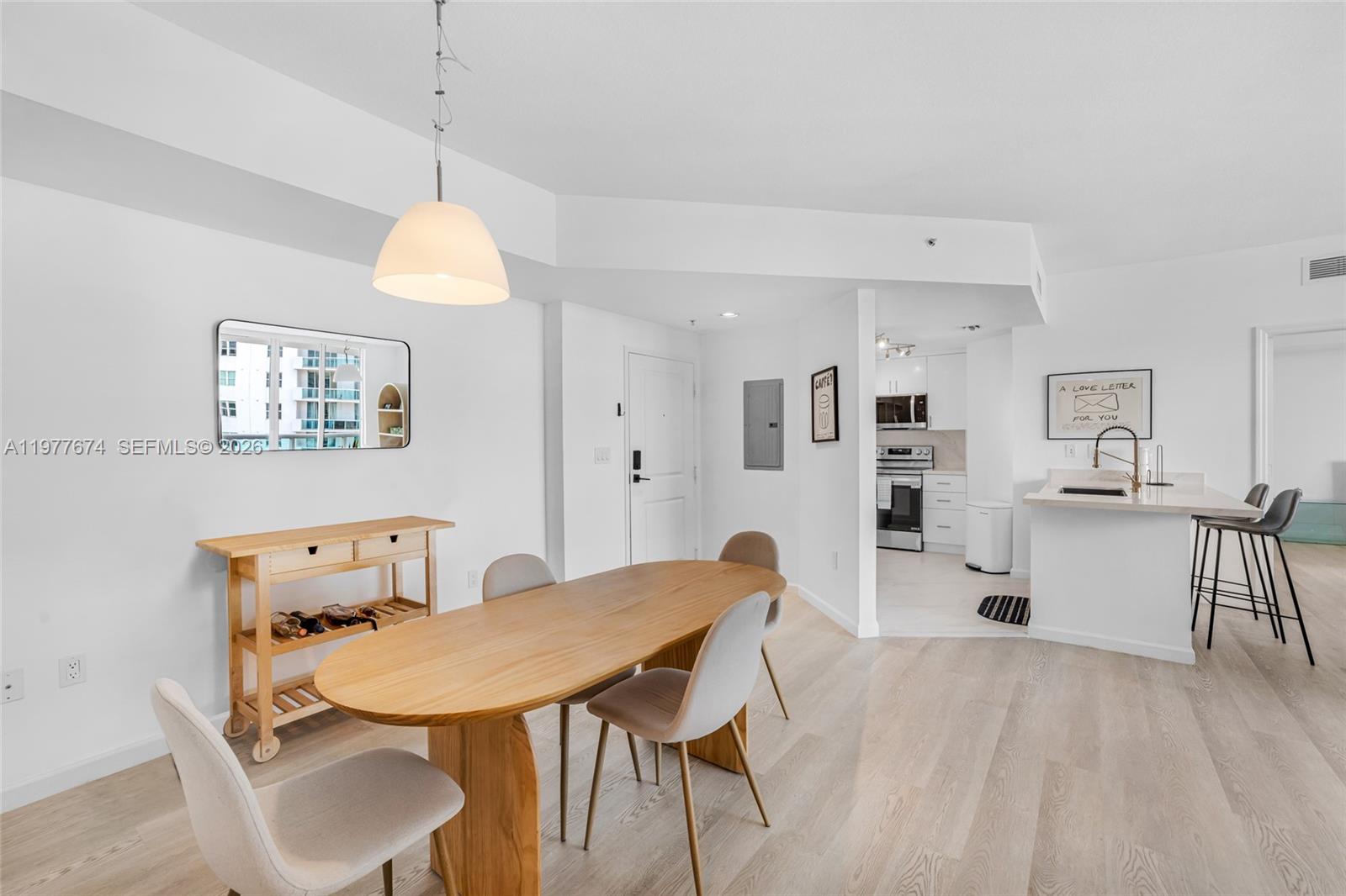 7910 Harbor Island Dr 901