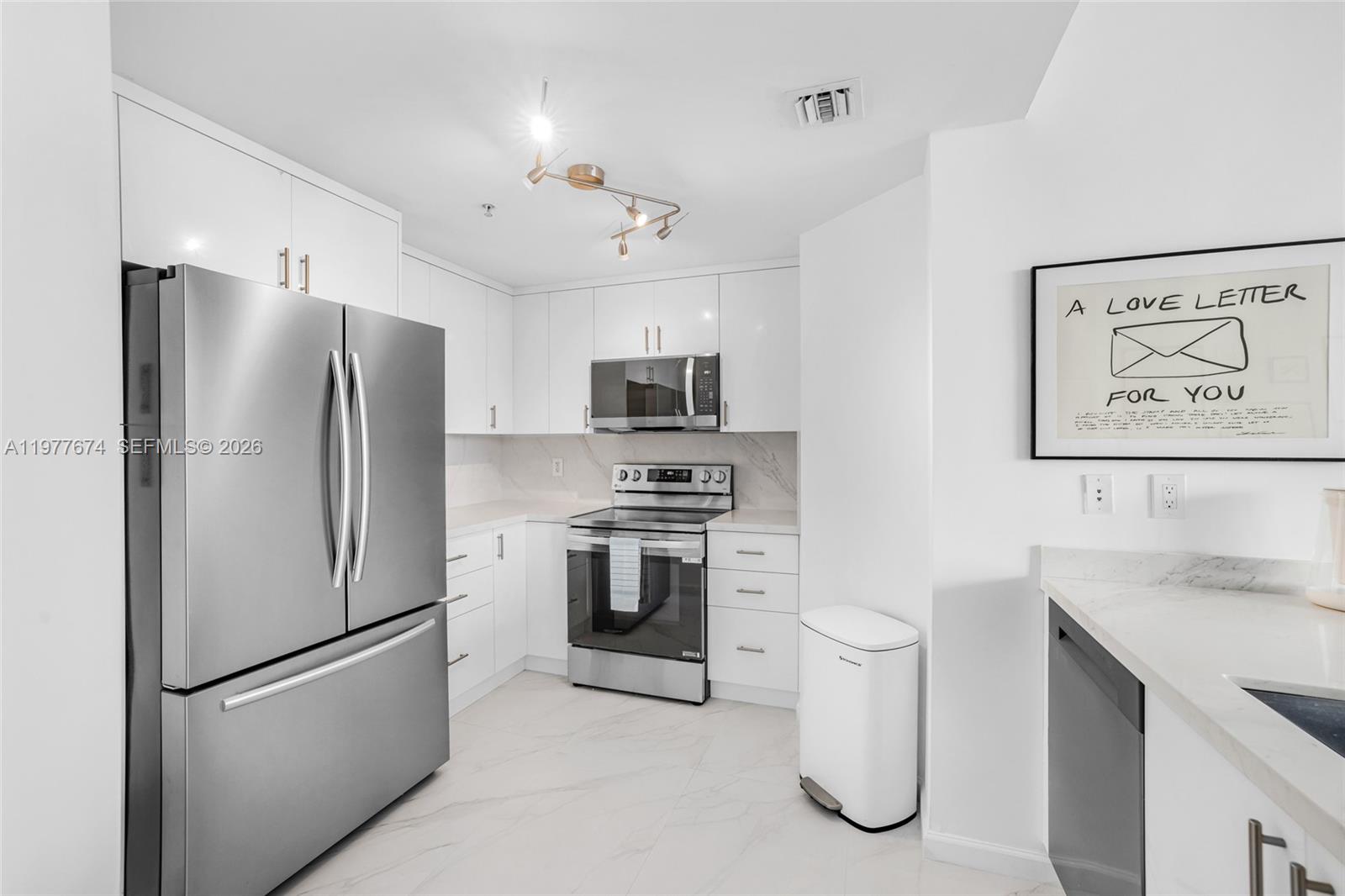 360 CONDO B - Residential Lease