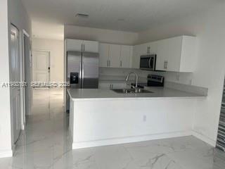 FOREST PARK VILLAS - Residential Lease