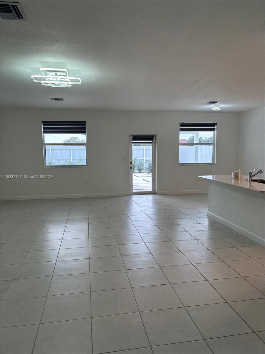 CAPLE FARMS NORTH - Residential Lease