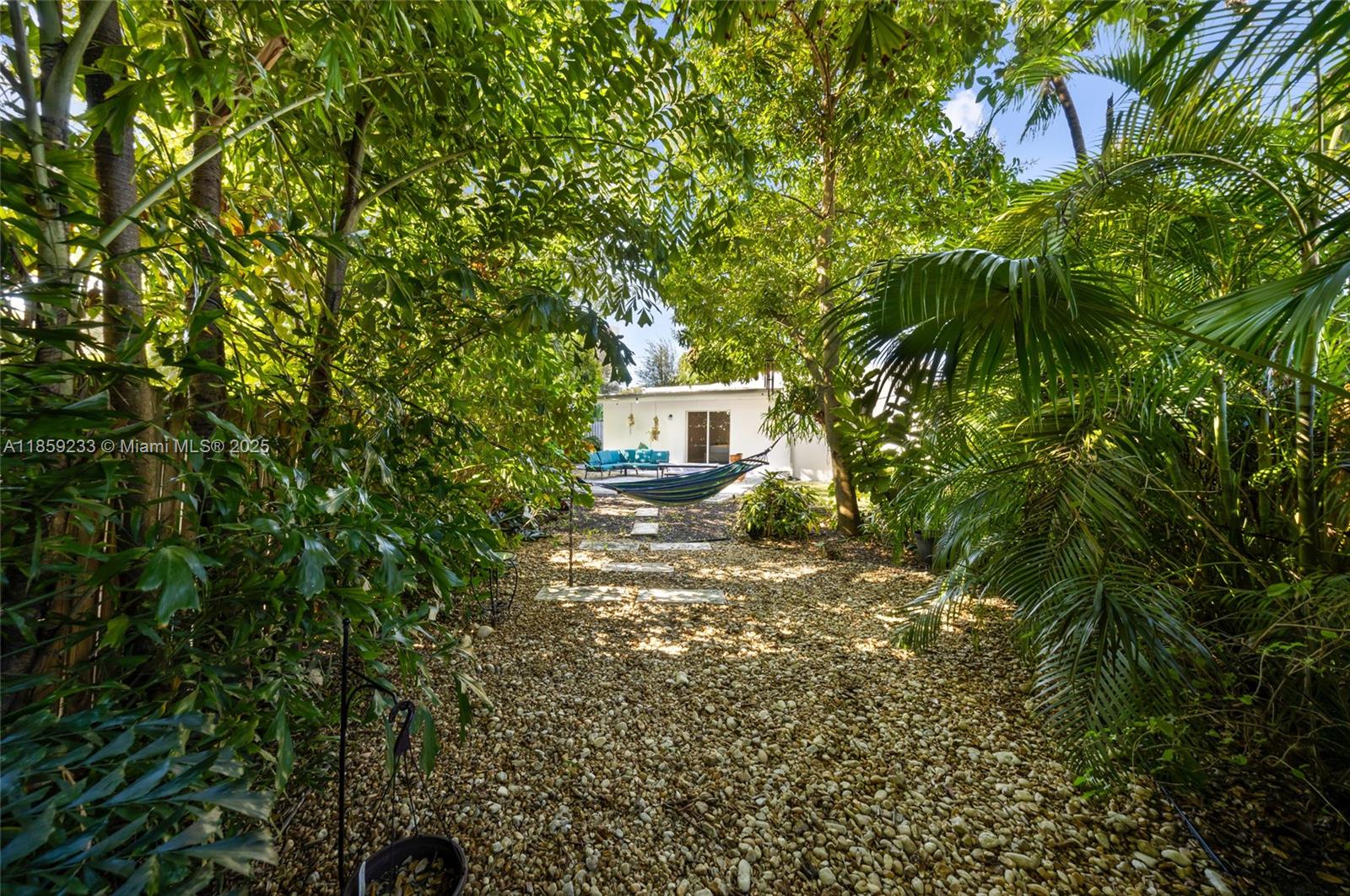 BISCAYNE PARK ESTATES - Residential