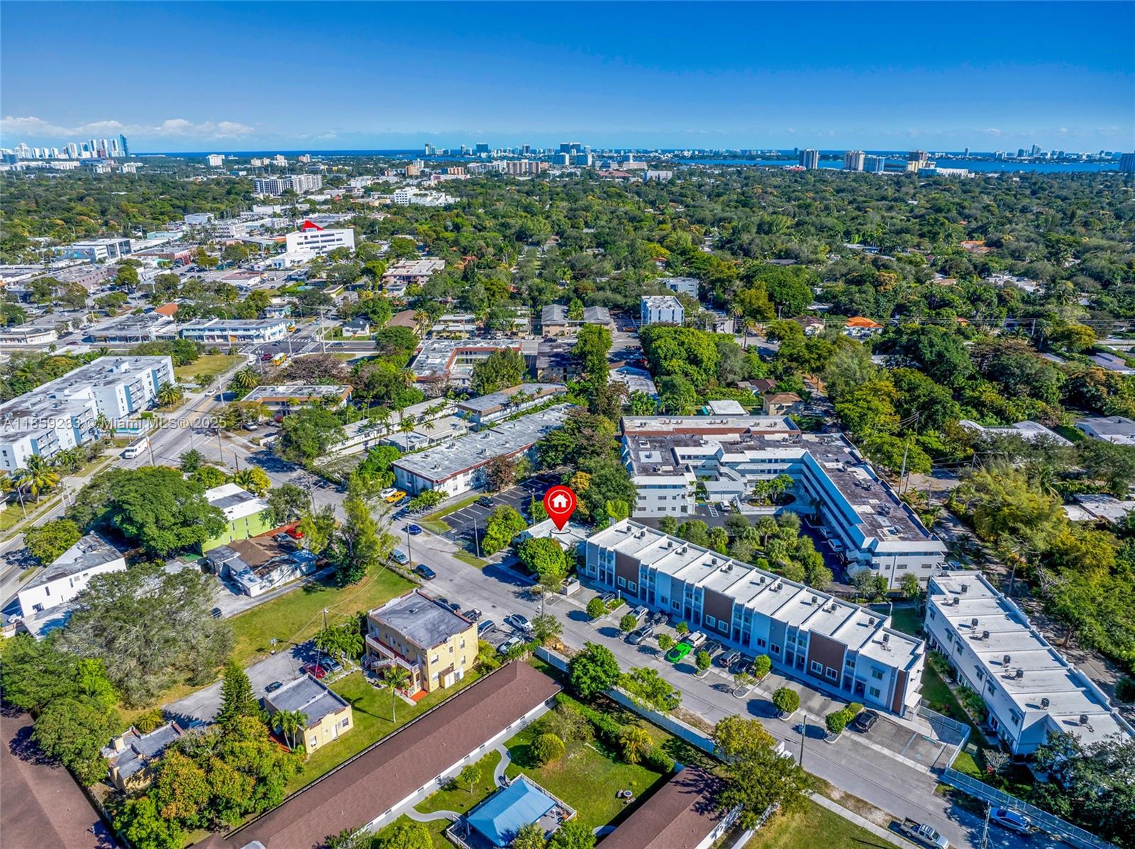 BISCAYNE PARK ESTATES - Residential