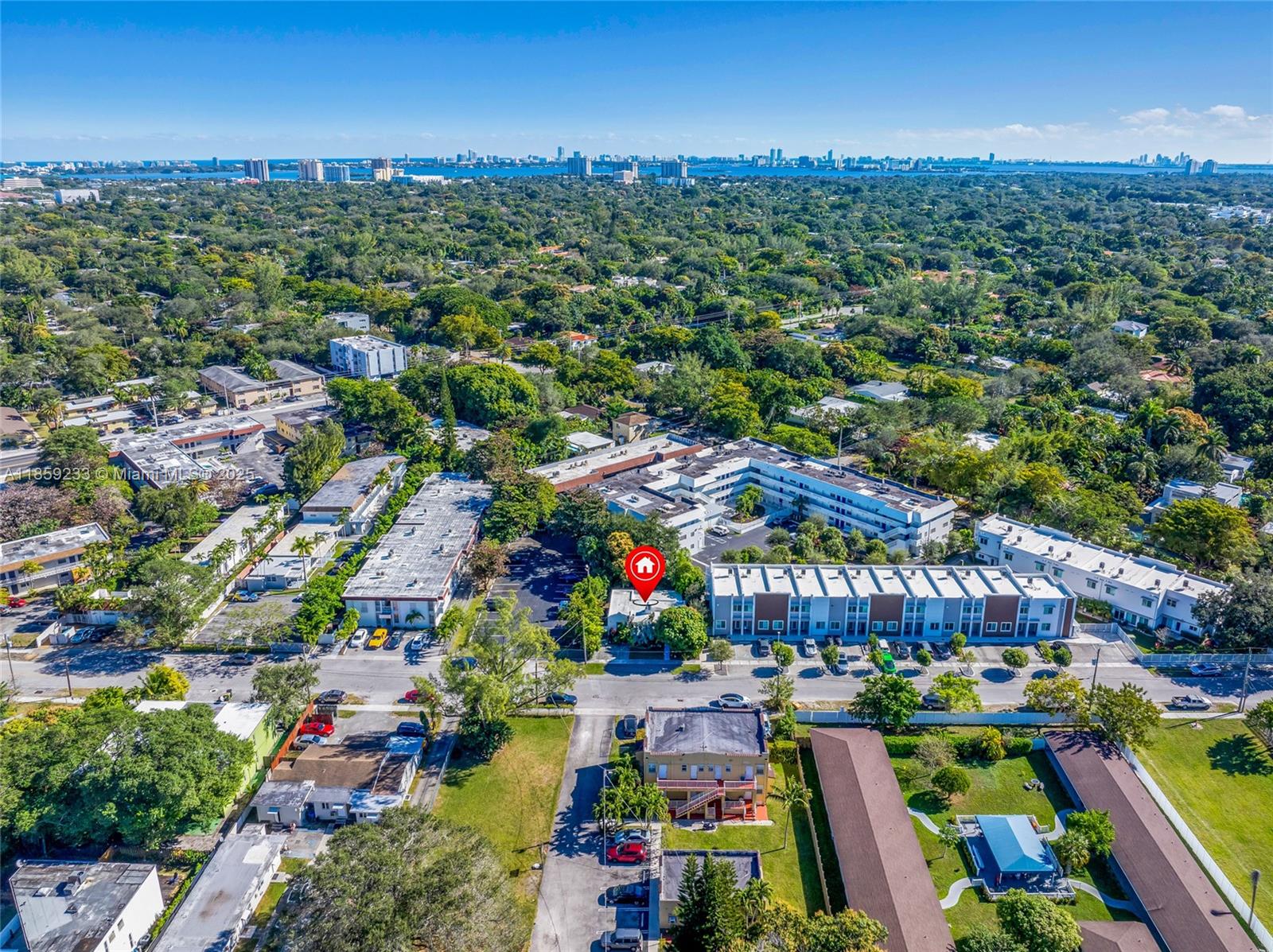 BISCAYNE PARK ESTATES - Residential