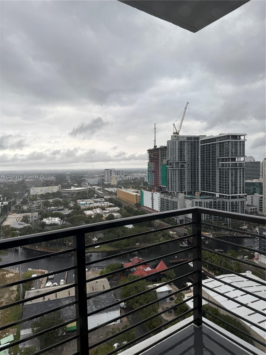 FT LAUDERDALE B-40 - Residential Lease