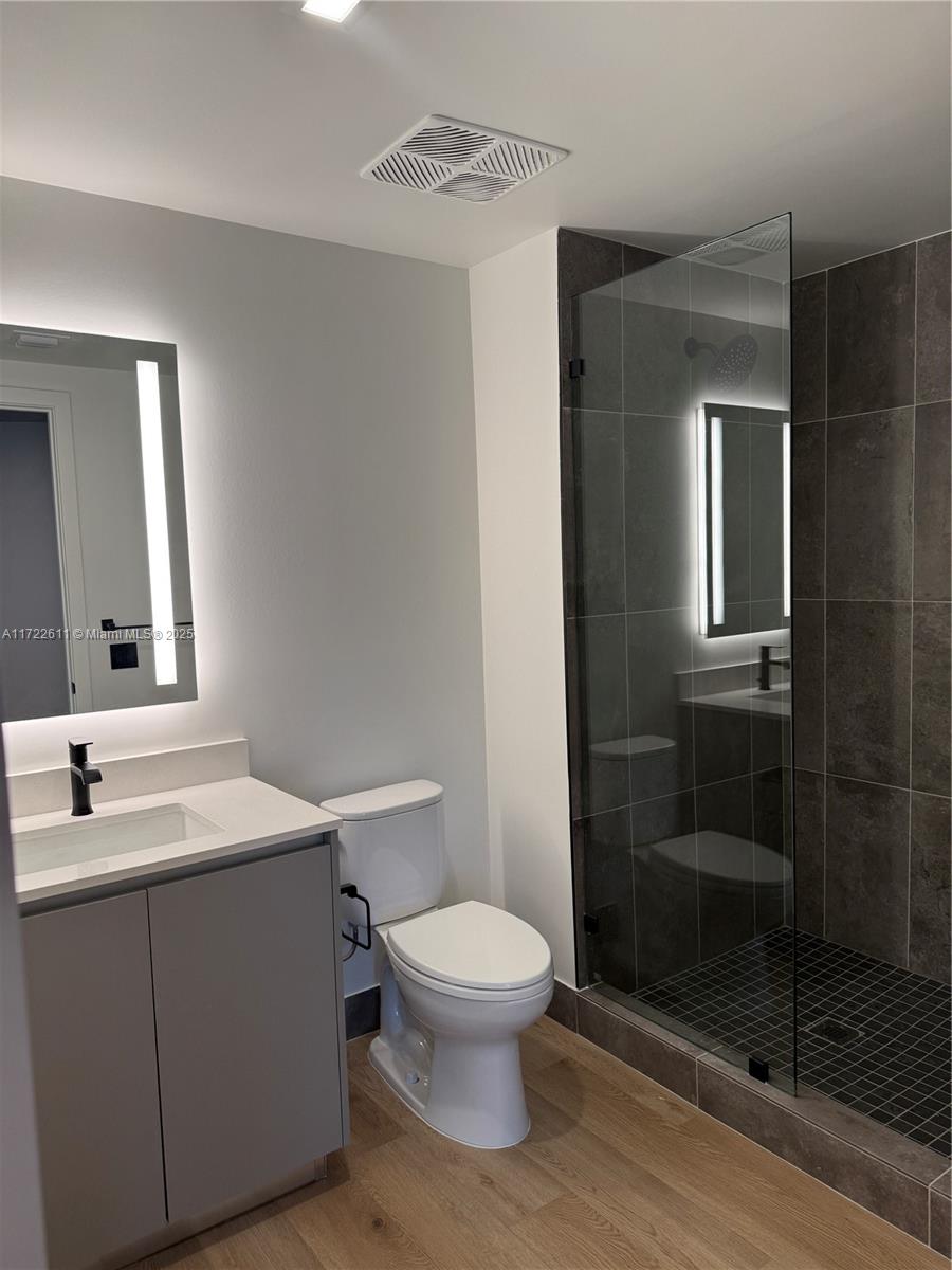 FT LAUDERDALE B-40 - Residential Lease