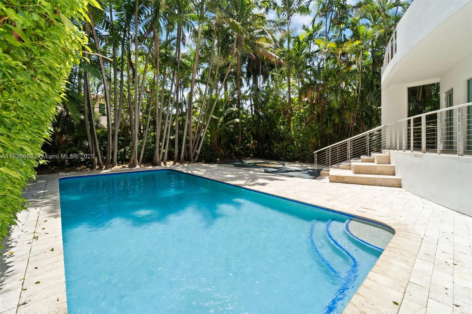 LA GORCE GOLF SUB - Residential