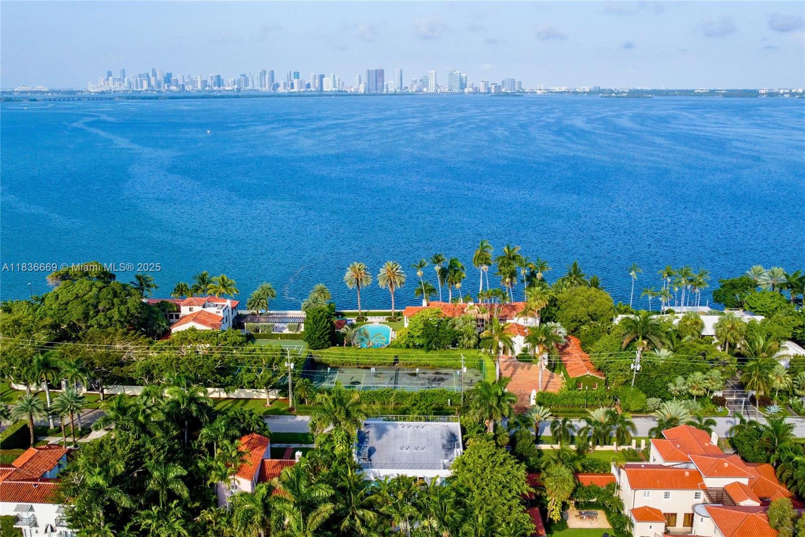 LA GORCE GOLF SUB - Residential