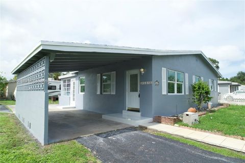 4685 SW 33rd Dr West Park FL 33023