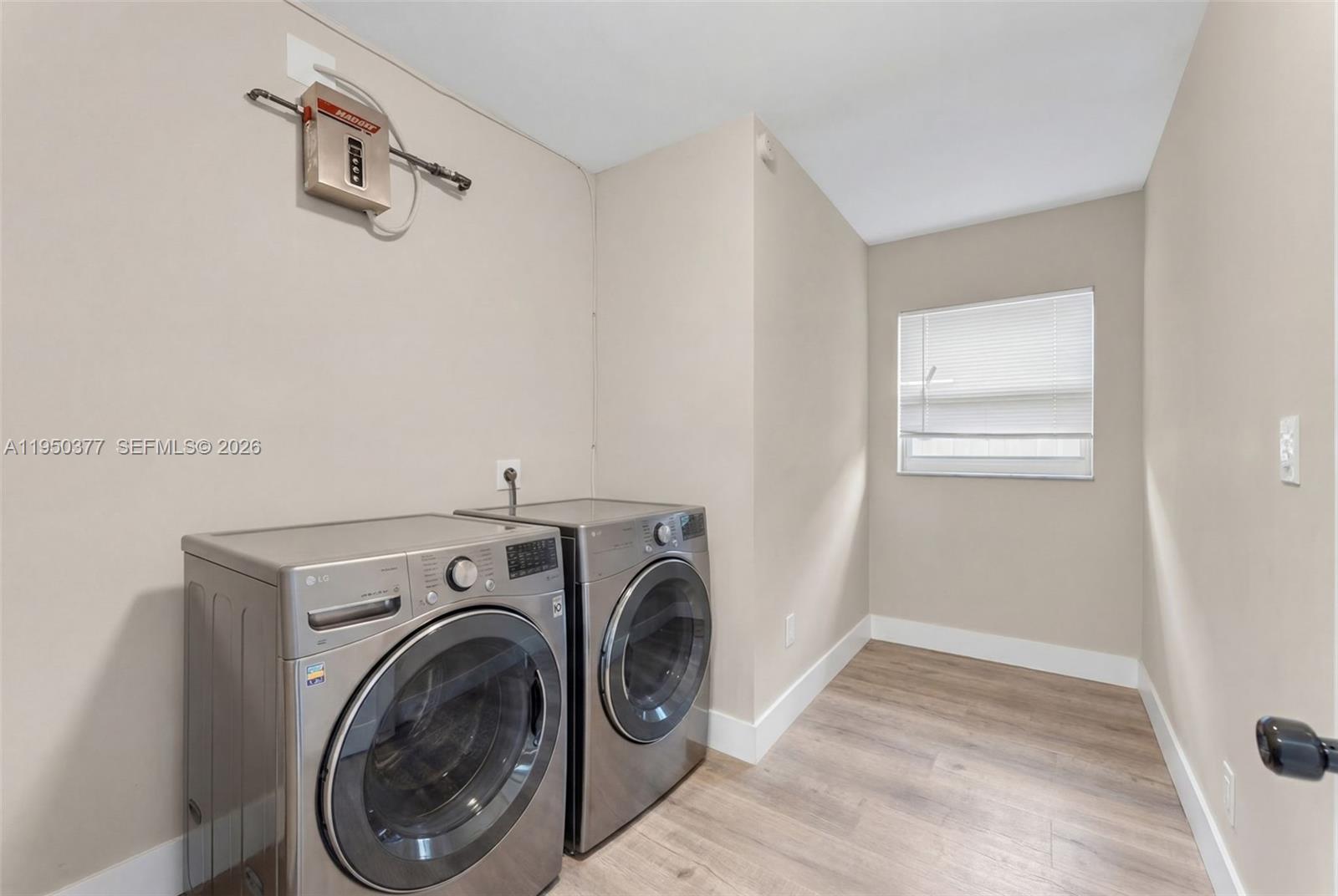 ROSE PK THIRD ADDN - Residential