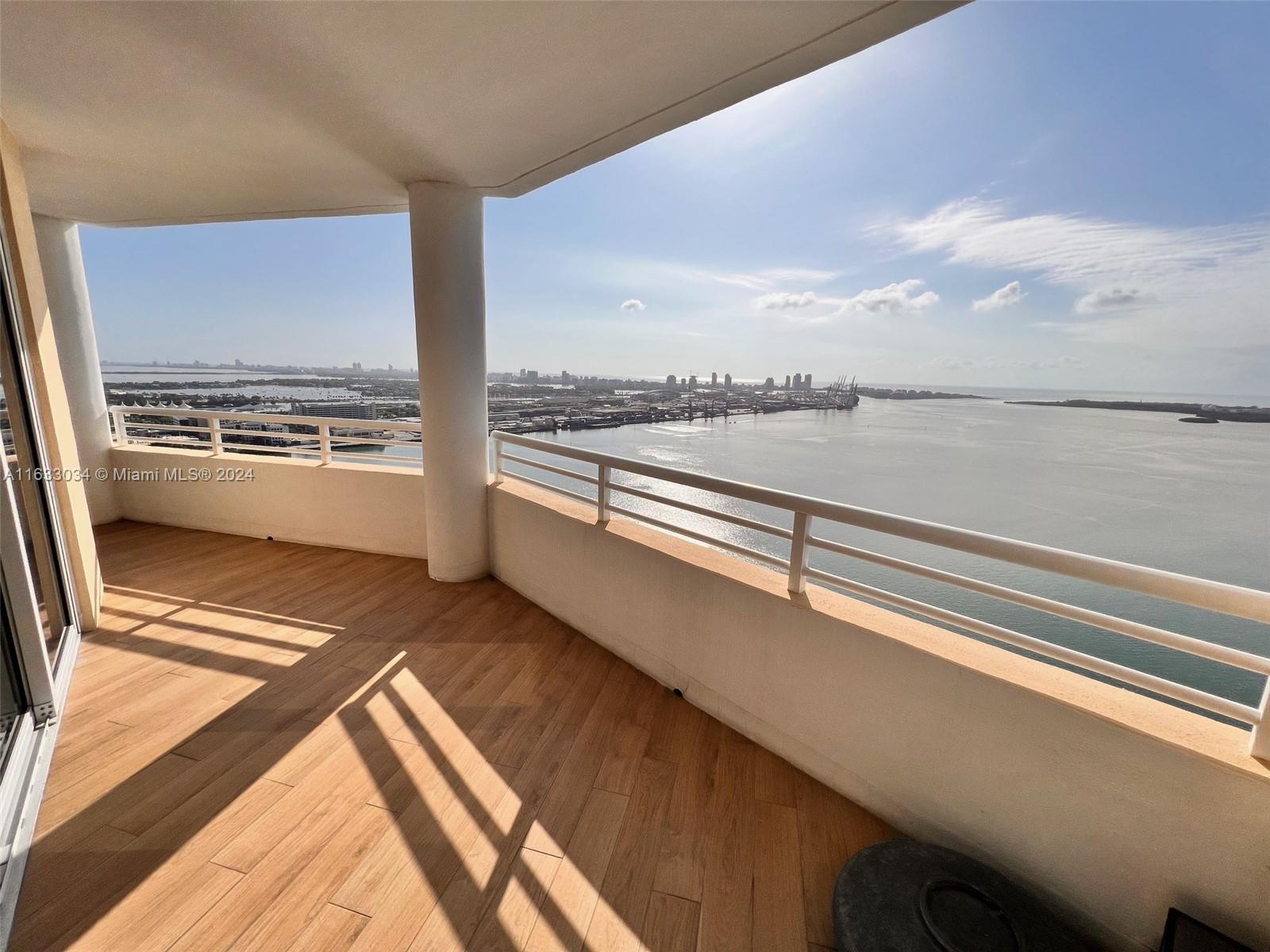 THREE TEQUESTA POINT COND - Residential