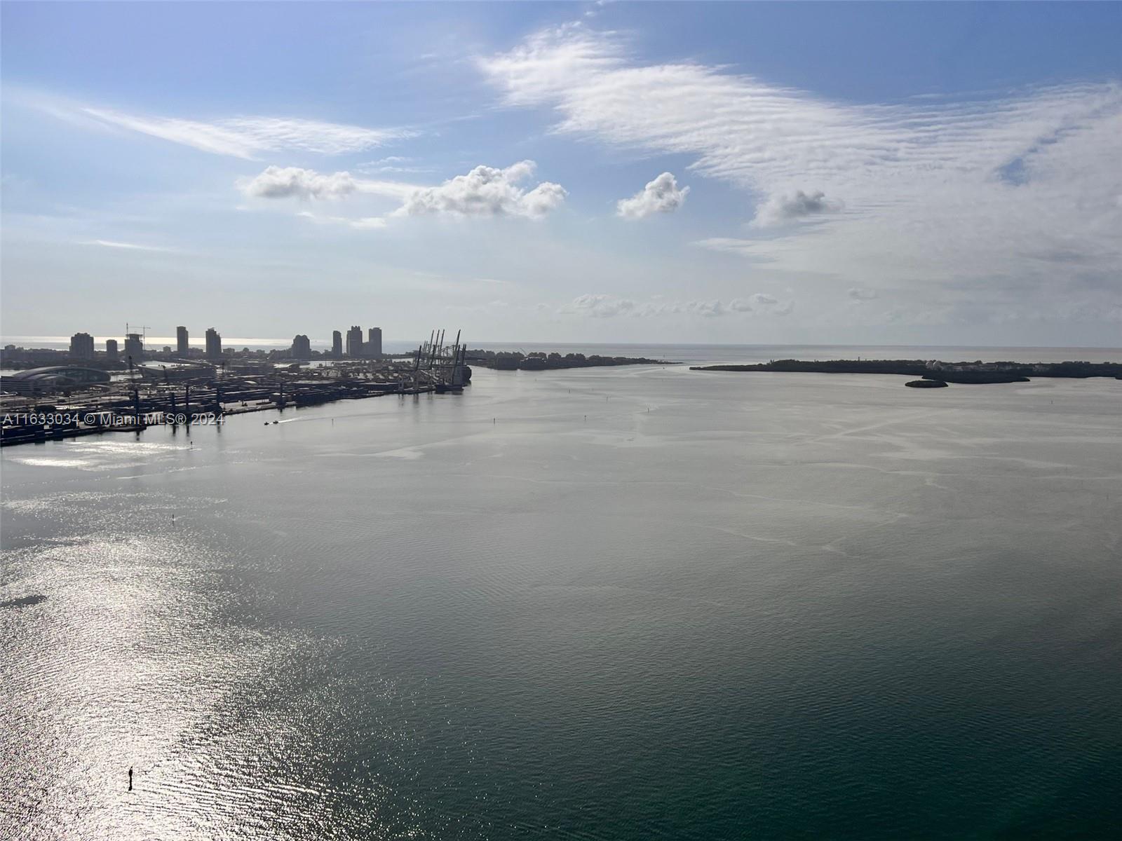 THREE TEQUESTA POINT COND - Residential