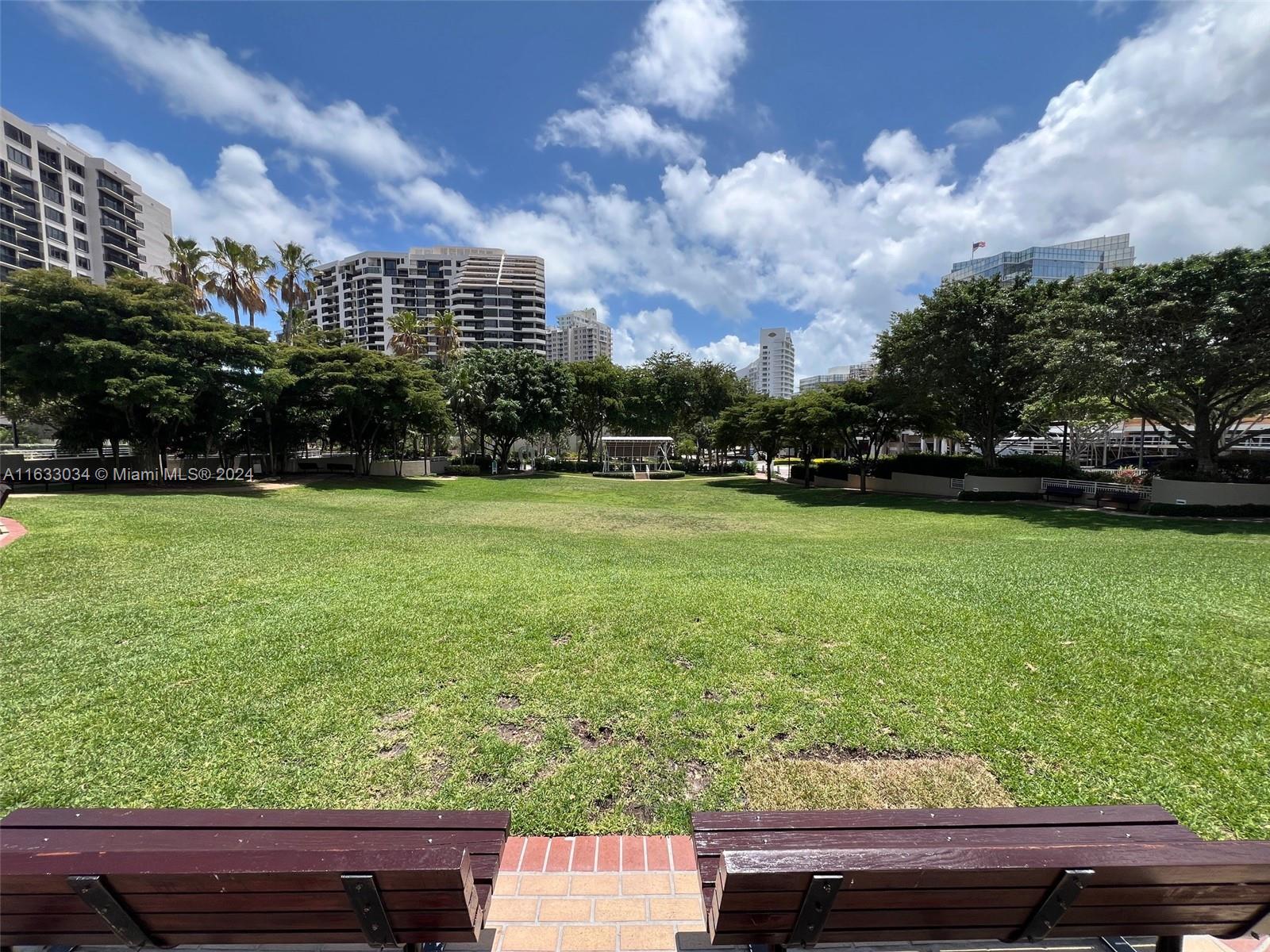 THREE TEQUESTA POINT COND - Residential