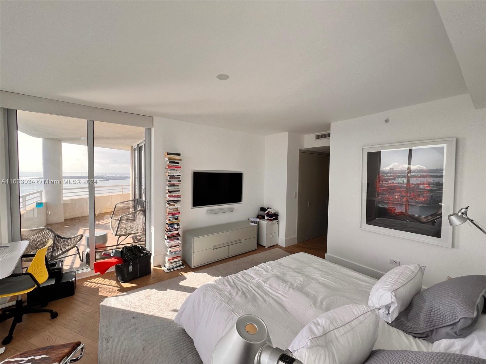 THREE TEQUESTA POINT COND - Residential