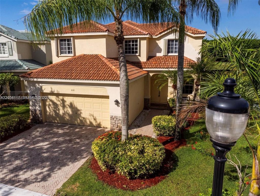 Photo of 618 Willow Bend Rd #618, Weston, FL 33327 (MLS # A12014167)
