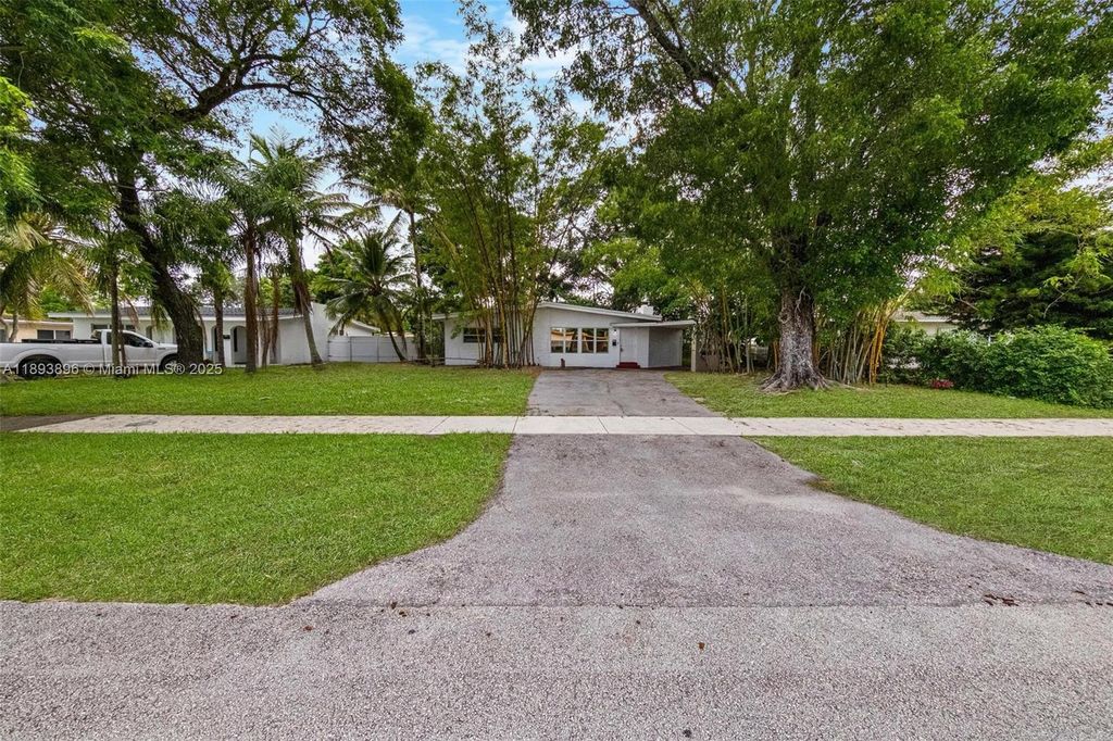 Photo of 501 Carolina Ave, Fort Lauderdale, FL 33312 (MLS # A11893896)