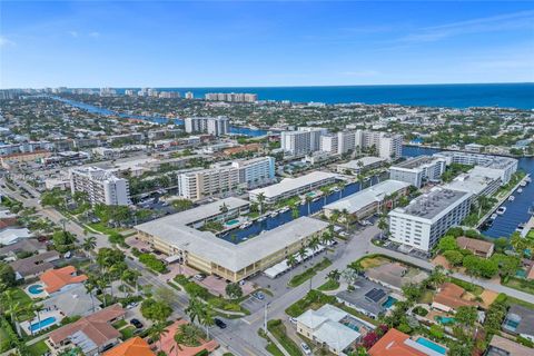 Condominium in Fort Lauderdale FL 3001 47th Ct Ct 48.jpg