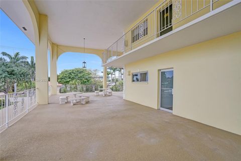 Condominium in Fort Lauderdale FL 3001 47th Ct Ct 40.jpg