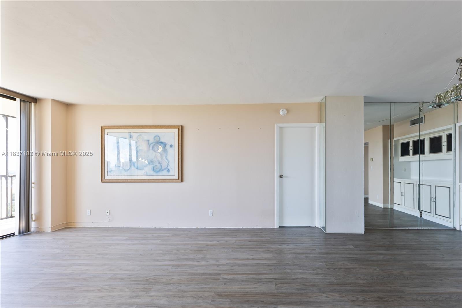 CORONADO CONDO - TOWER III - Residential