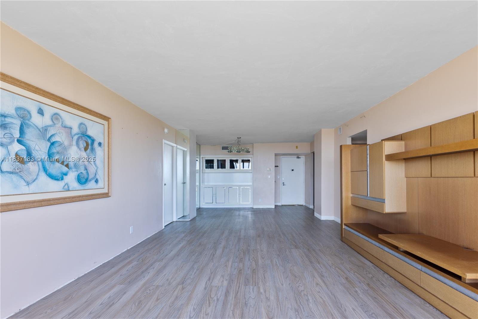 CORONADO CONDO - TOWER III - Residential