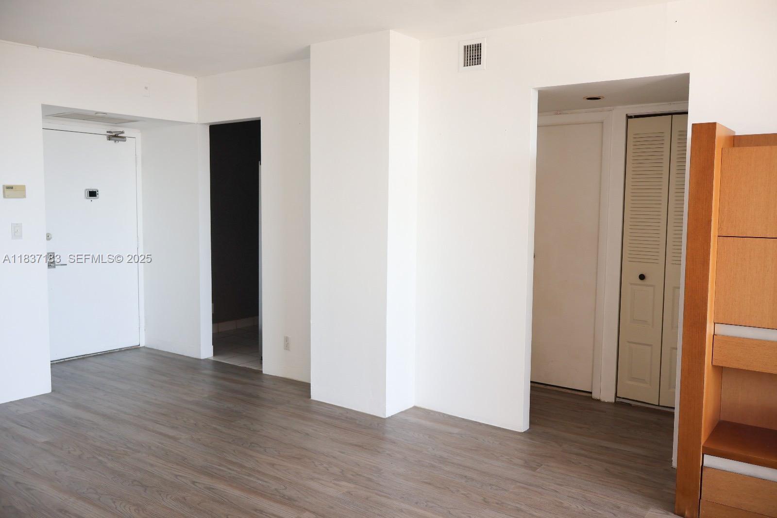 CORONADO CONDO - TOWER III - Residential