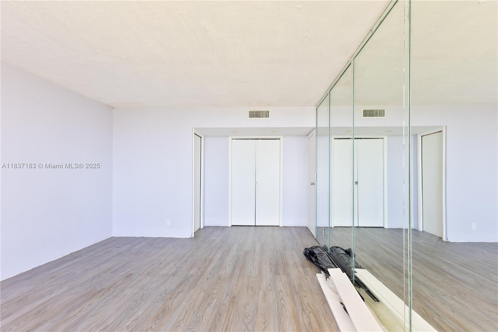 CORONADO CONDO - TOWER III - Residential