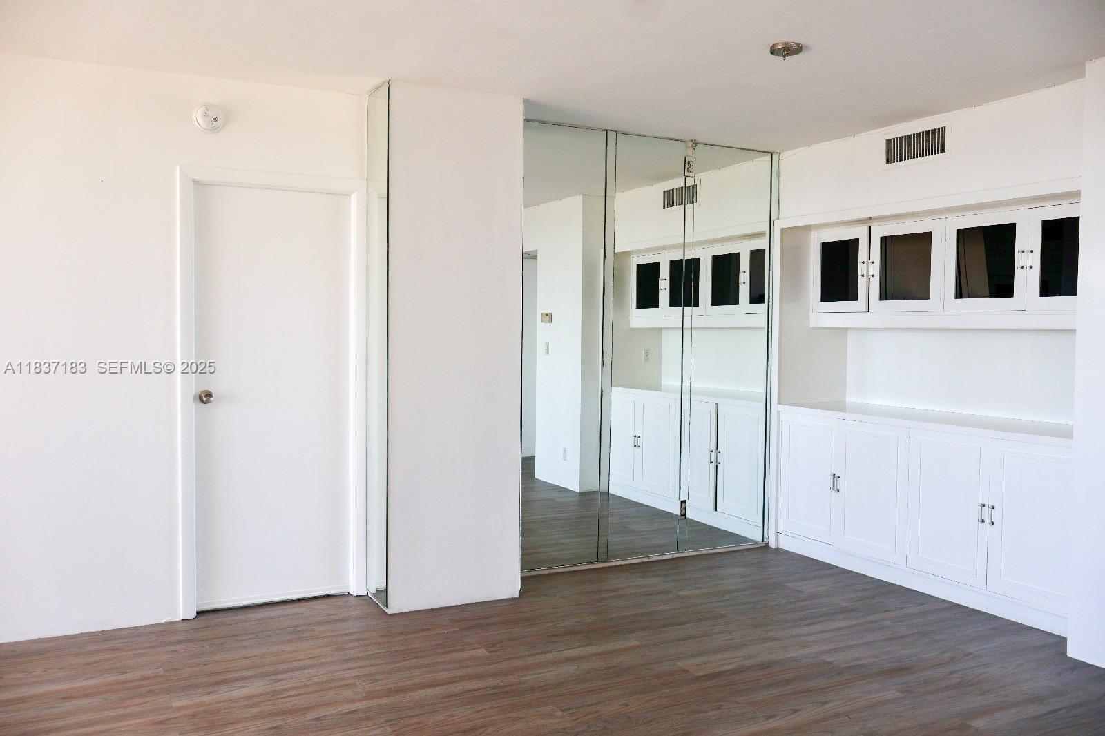 CORONADO CONDO - TOWER III - Residential