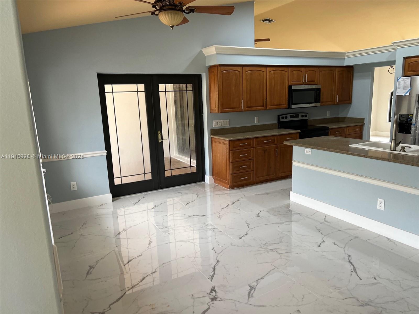 FERNWALK - Residential