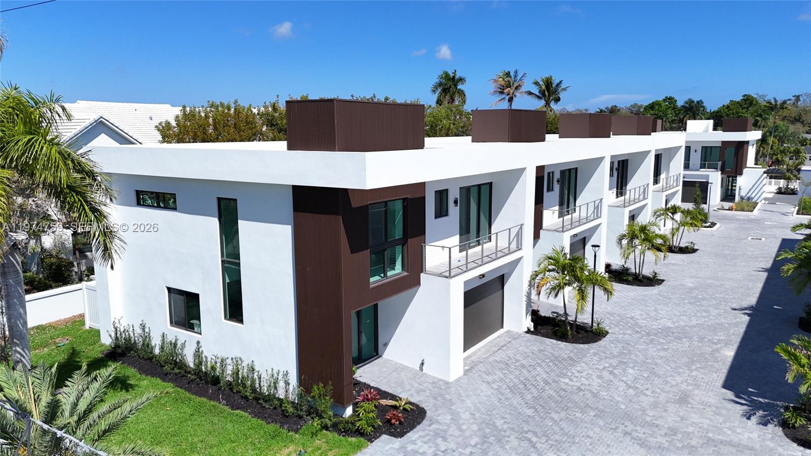 H20 DANIA BEACH - Residential