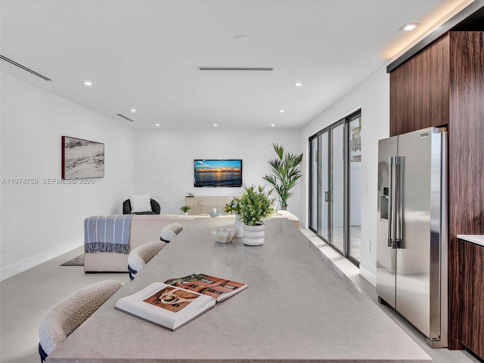 H20 DANIA BEACH - Residential