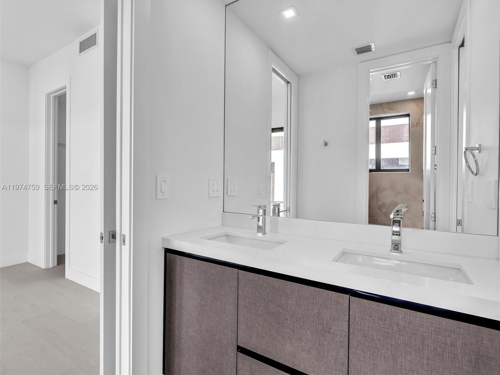 H20 DANIA BEACH - Residential