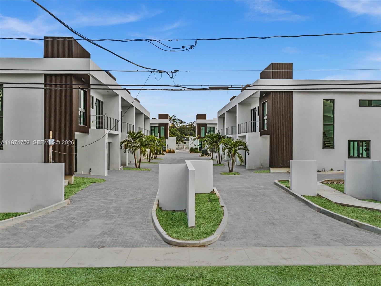 H20 DANIA BEACH - Residential