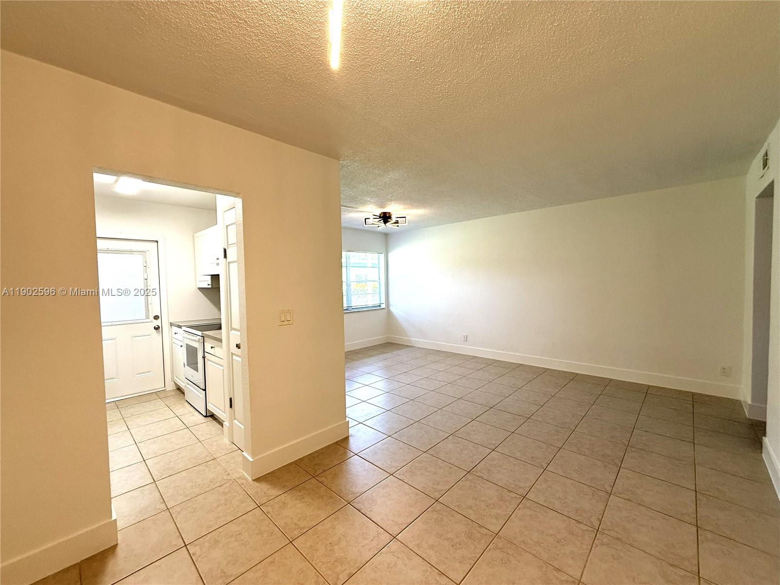 SEVENTEENTH GREEN CONDO - Residential Lease