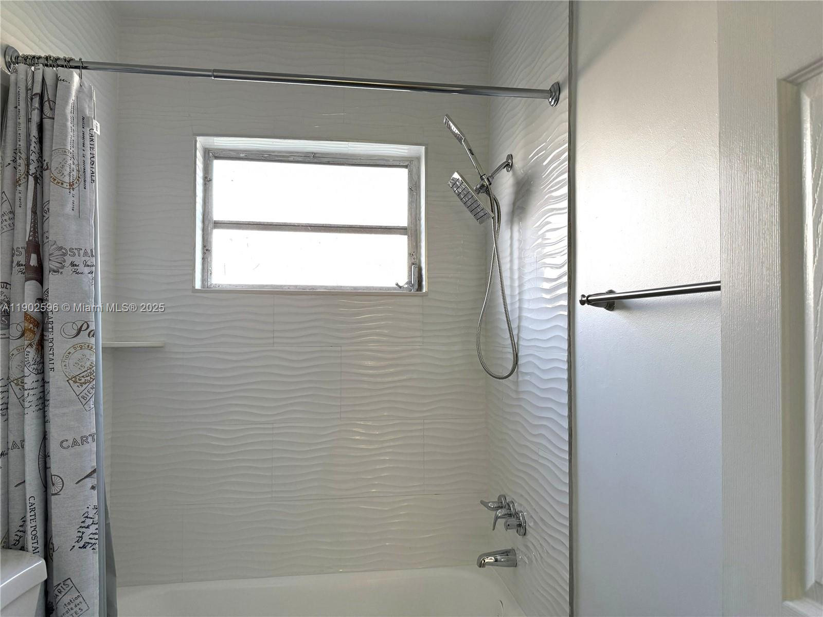 SEVENTEENTH GREEN CONDO - Residential Lease