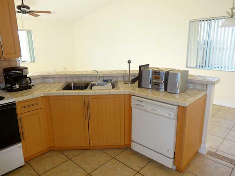 THREE LAKES - Residential Lease