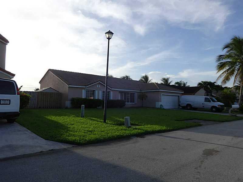 THREE LAKES - Residential Lease