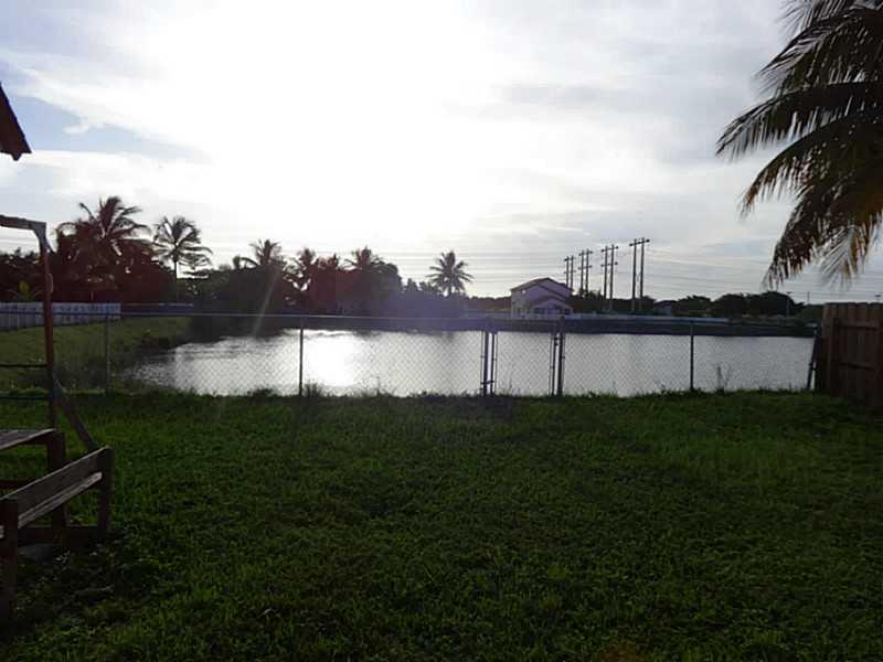 THREE LAKES - Residential Lease