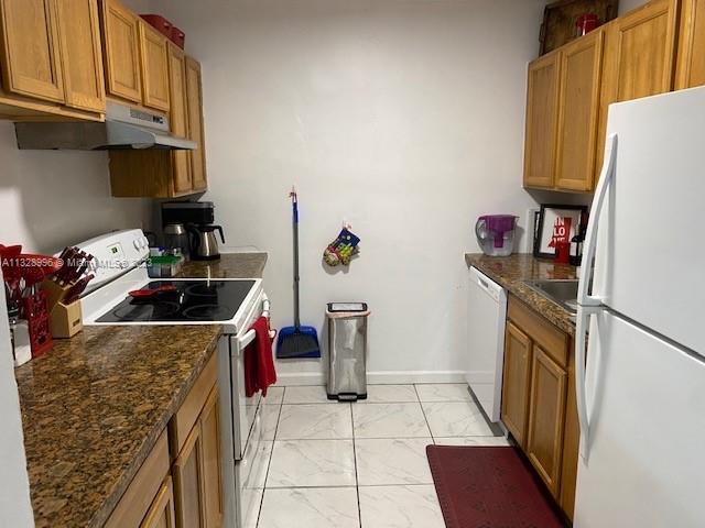 SUTTON HOUSE CONDO - Residential Lease