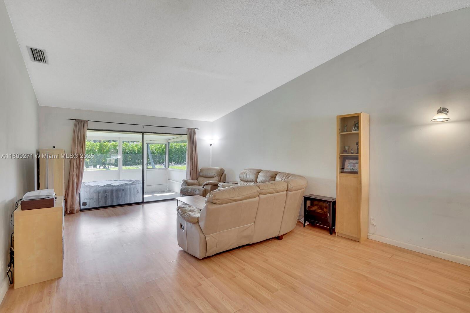 BOYNTON LAKES 2 - Residential