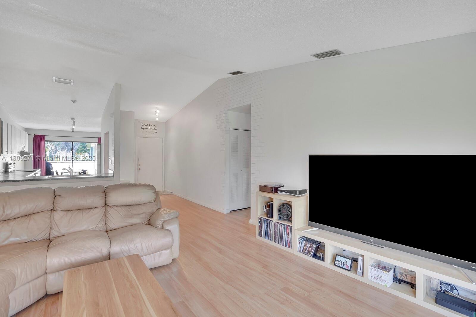 BOYNTON LAKES 2 - Residential