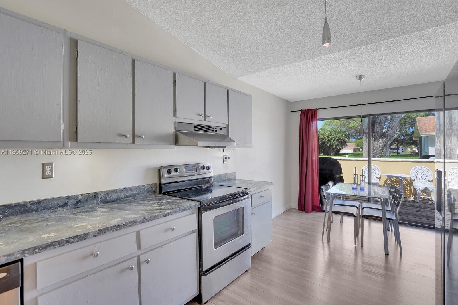 BOYNTON LAKES 2 - Residential